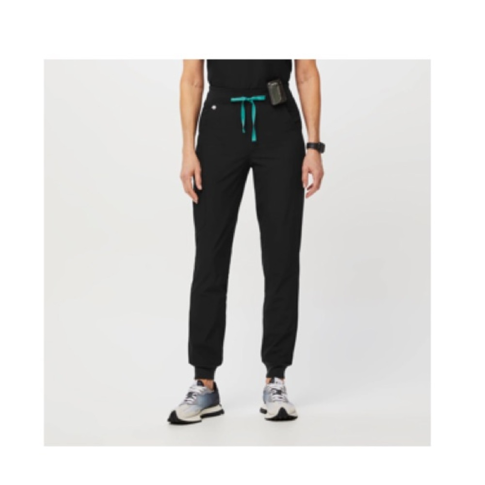 FreeX LINED ZAMORA high waisted Tall Jogger. Perfect for cold work areas!